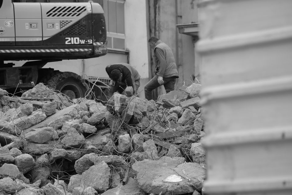 demolition contractor